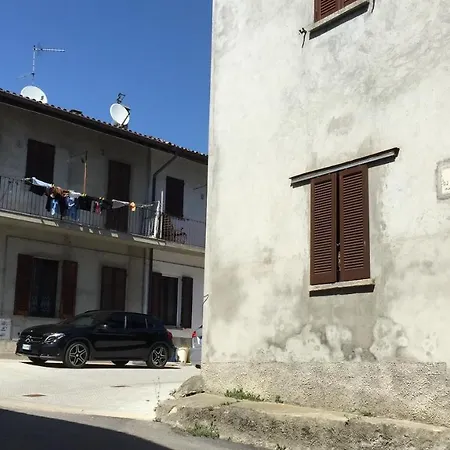 Holiday home Casa Vacanze Il Cortile Da Manu, Maggy&hope *