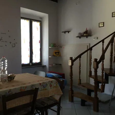 Holiday home Casa Vacanze Il Cortile Da Manu, Maggy&hope *